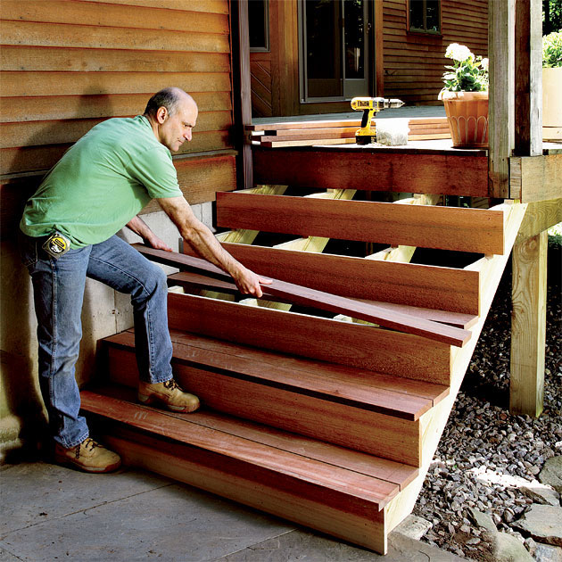 Как построить своими руками деревянное крыльцо к дому